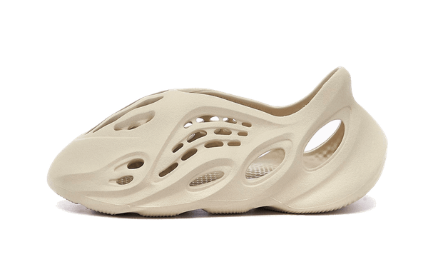 Yeezy Foam RNNR Sand