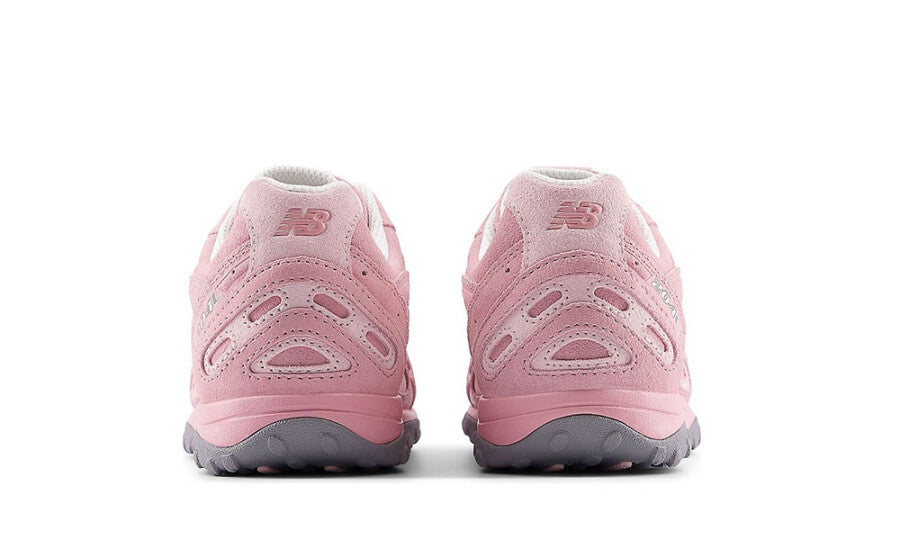 New Balance 204L Pastel Pink